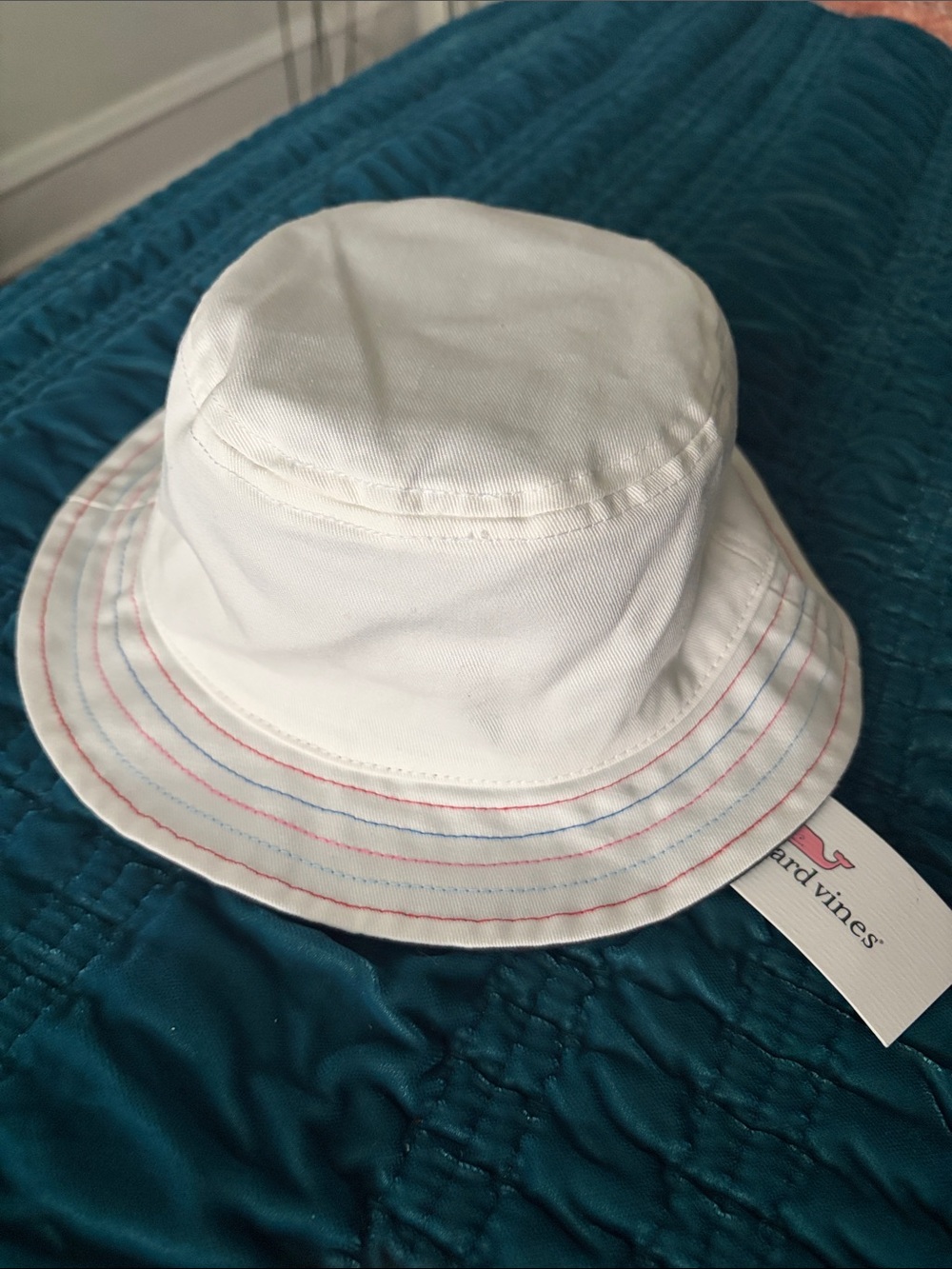 Vineyard Vines Kids White Cotton Bucket Hat with Pink & Blue Stitching